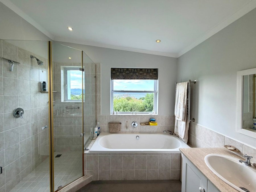 3 Bedroom Property for Sale in Belvidere Estate Western Cape